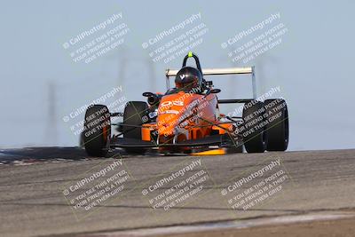 media/Oct-26-2025-CalClub SCCA (Sun) [[8ce1e69566]]/Group 3/Grapevine/